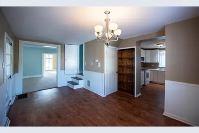 716 Locust Street, Sterling, IL 61081 - Photo 15