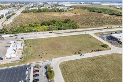 20711 W Renwick Road, Crest Hill, IL 60403 - Photo 3