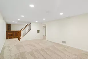 156 Blueberry Rd, Libertyville, IL 60048 - Photo 21