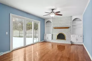 156 Blueberry Rd, Libertyville, IL 60048 - Photo 7