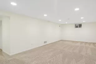 156 Blueberry Rd, Libertyville, IL 60048 - Photo 23