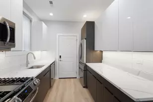 7663 N Rogers Ave, Chicago, IL 60626 - Photo 5