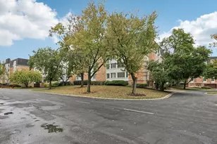 200 Lake Blvd, Buffalo Grove, IL 60089 - Photo 33