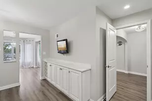 200 Lake Blvd, Buffalo Grove, IL 60089 - Photo 13