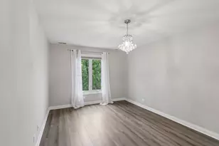 200 Lake Blvd, Buffalo Grove, IL 60089 - Photo 17