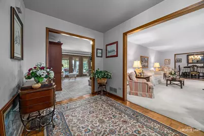 9N601 Santa Fe Trail, Elgin, IL 60124 - Photo 7