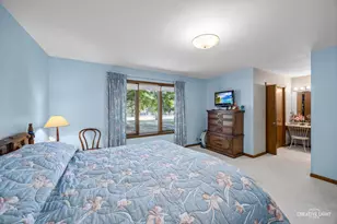 9N601 Santa Fe Trail, Elgin, IL 60124 - Photo 25