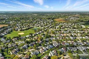 43 W Rustic Ln, Round Lake Beach, IL 60073 - Photo 33