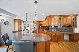 1354 Branden Ct, Bartlett, IL 60103 - Photo 11