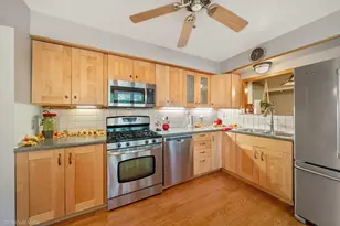 2630 Vale Ct, Downers Grove, IL 60516 - Photo 13