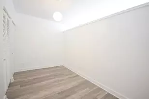 946 W Montrose Ave, Chicago, IL 60613 - Photo 9