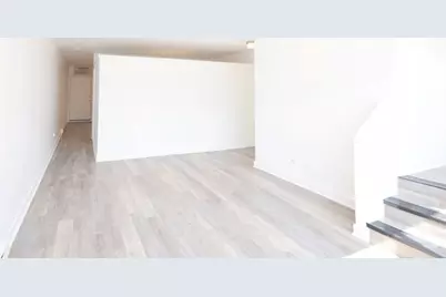 946 W Montrose Avenue #946, Chicago, IL 60613 - Photo 7