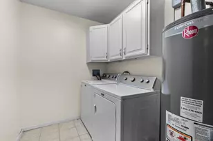 211 N Oltendorf Rd, Streamwood, IL 60107 - Photo 21