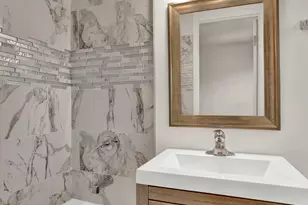 1100 N La Salle Dr, Chicago, IL 60610 - Photo 5