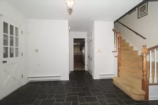 87 Lincolnshire Dr, Lincolnshire, IL 60069 - Photo 3