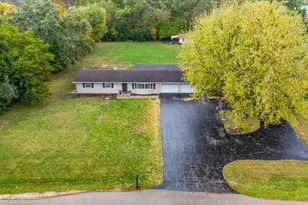 9520 Stacy Ln, Union, IL 60180 - Photo 3