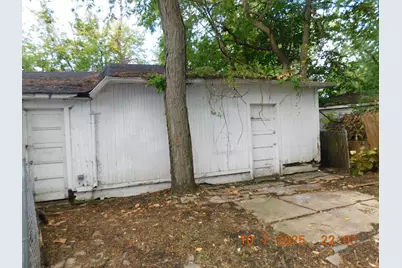 380 Calumet Boulevard, Harvey, IL 60426 - Photo 7