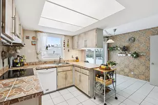 810 Silver Rock Ln, Buffalo Grove, IL 60089 - Photo 9