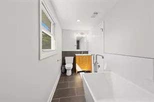 25W257 Gunston Ave, Naperville, IL 60540 - Photo 17