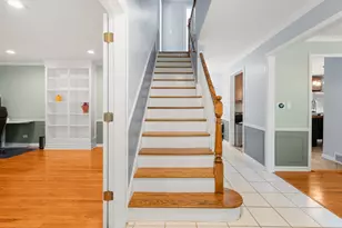 25W257 Gunston Ave, Naperville, IL 60540 - Photo 3