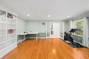 25W257 Gunston Ave, Naperville, IL 60540 - Photo 11