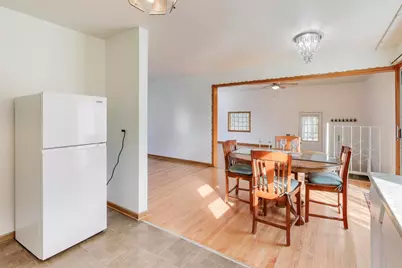 901 S Can Dota Avenue, Mount Prospect, IL 60056 - Photo 11