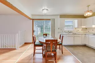 901 S Can-Dota Ave, Mount Prospect, IL 60056 - Photo 7