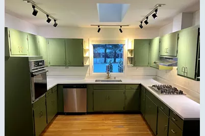 705 W Fabyan Parkway, Geneva, IL 60134 - Photo 5