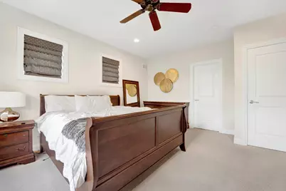 460 Pennsylvania Avenue #C, Glen Ellyn, IL 60137 - Photo 25