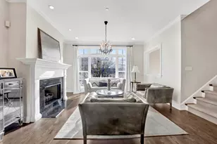 460 Pennsylvania Ave, Glen Ellyn, IL 60137 - Photo 5