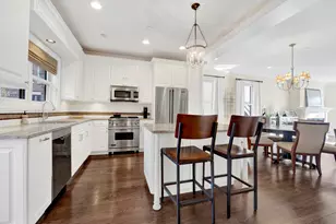 460 Pennsylvania Ave, Glen Ellyn, IL 60137 - Photo 11