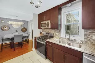 9348 S Green St, Chicago, IL 60620 - Photo 7