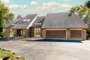 336 Roberts Rd, Inverness, IL 60010 - Photo 3