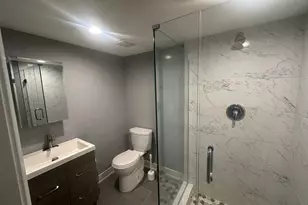 2543 Crawford Ave, Evanston, IL 60201 - Photo 11