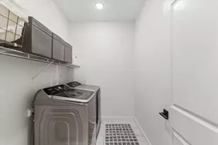 1614 Kassen Ave, Mahomet, IL 61853 - Photo 33