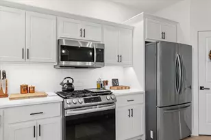 1614 Kassen Ave, Mahomet, IL 61853 - Photo 15