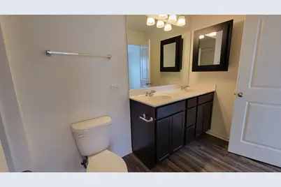 200 Goldenrod Drive, Elgin, IL 60124 - Photo 13