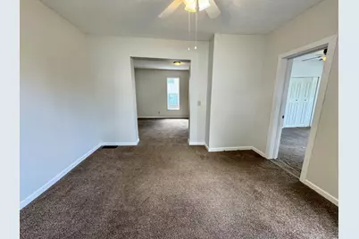 304 S Prairie Street, Bloomington, IL 61701 - Photo 9