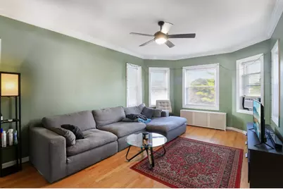 3558 W Belle Plaine Avenue #3, Chicago, IL 60618 - Photo 5