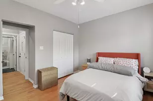 3558 W Belle Plaine Ave, Chicago, IL 60618 - Photo 15