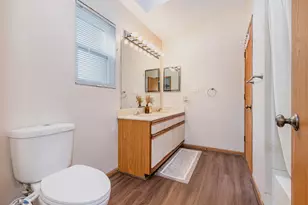 1201 Oak Ridge Dr, Streamwood, IL 60107 - Photo 19