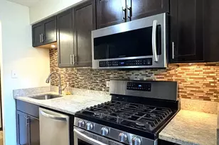 15805 Peggy Ln, Oak Forest, IL 60452 - Photo 5