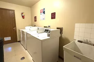 15805 Peggy Ln, Oak Forest, IL 60452 - Photo 19