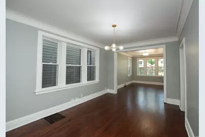 8117 S Burnham Avenue, Chicago, IL 60617 - Photo 3