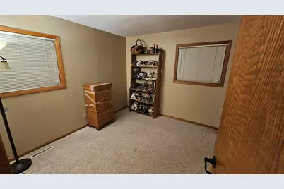 110 Elm Lane, Streamwood, IL 60107 - Photo 15