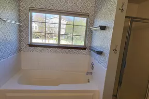 260 Shipland Dr, Crystal Lake, IL 60012 - Photo 9