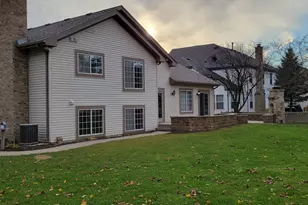 260 Shipland Dr, Crystal Lake, IL 60012 - Photo 25