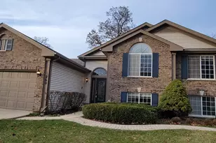 260 Shipland Dr, Crystal Lake, IL 60012 - Photo 1