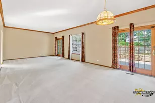 260 Shipland Dr, Crystal Lake, IL 60012 - Photo 5