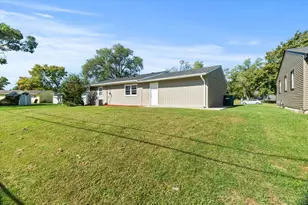 1208 Hague St, Joliet, IL 60432 - Photo 3